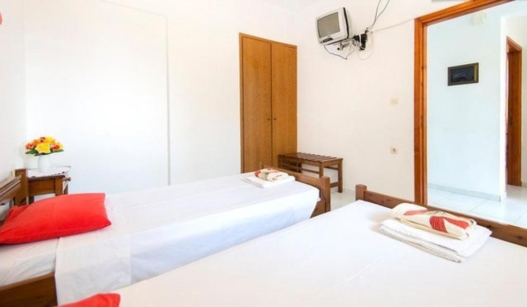 Evi Apartments And Studios Theológos Cameră foto